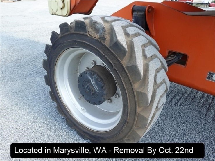 2013-jlg-800aj-image-21