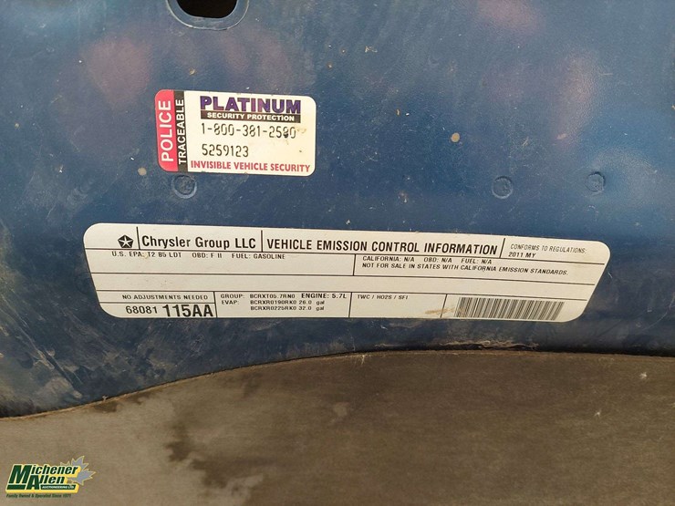 2011-ram-1500-st-image-23