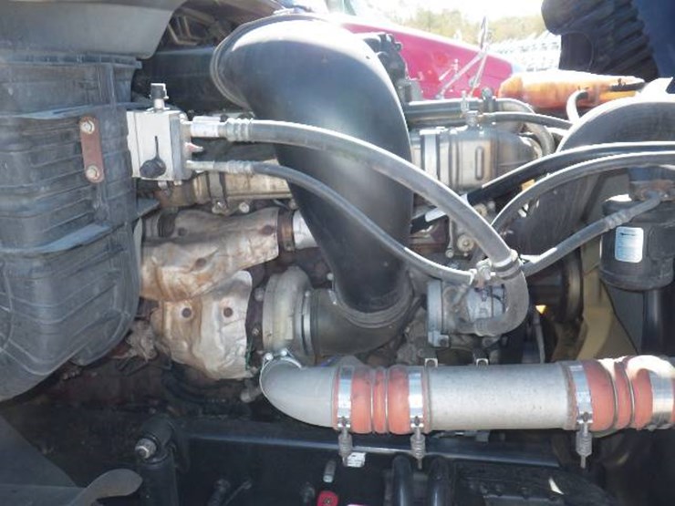 2016-freightliner-cascadia-125-evolution-image-19