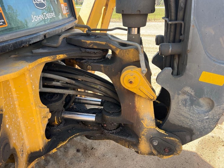 2018-deere-410l-image-19