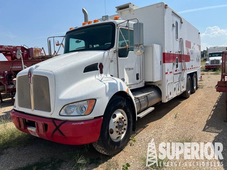 2011-kenworth-t370-image-1