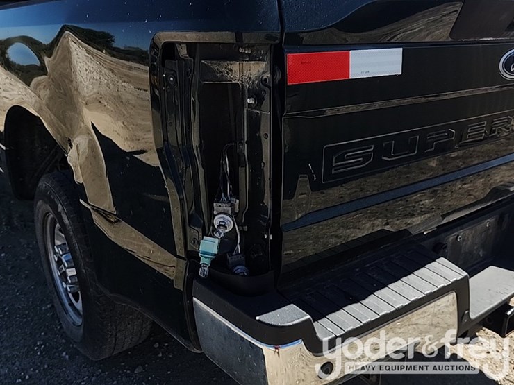 2020-ford-f250-xl-image-31