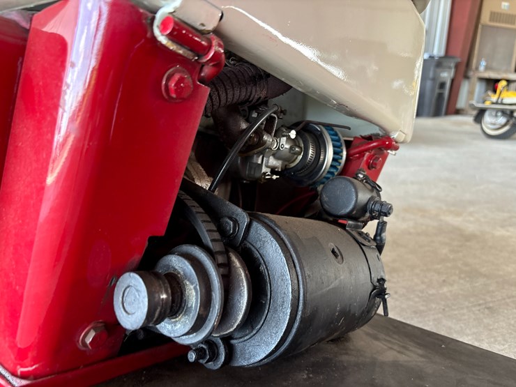 #224-•-1960-cushman-road-king-|-no-title-image-22