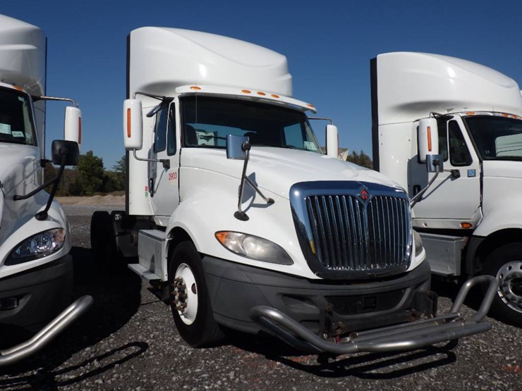 2016-international-prostar-image-2