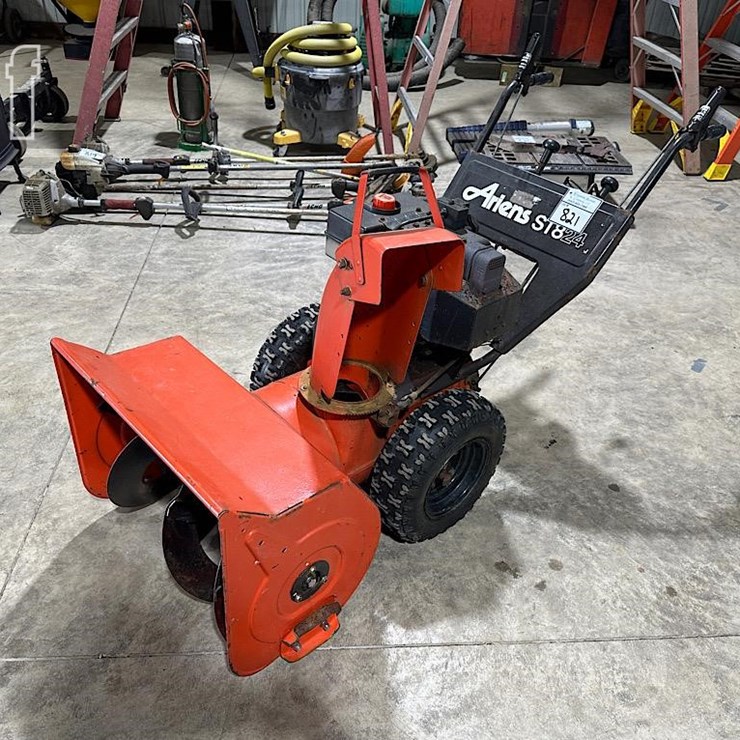 ARIENS ST824