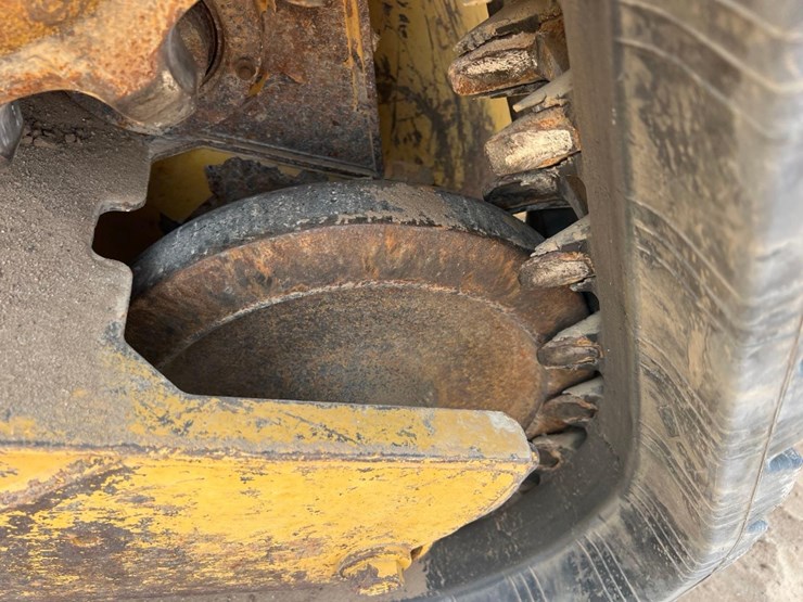 2018-caterpillar-259d-image-22