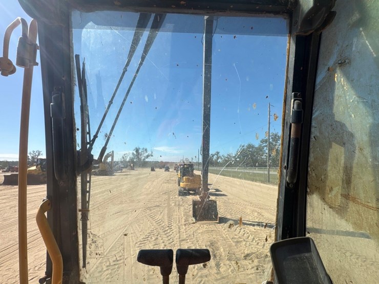 volvo-ec240cl-image-29
