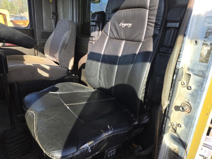 2012-kenworth-t660-image-38