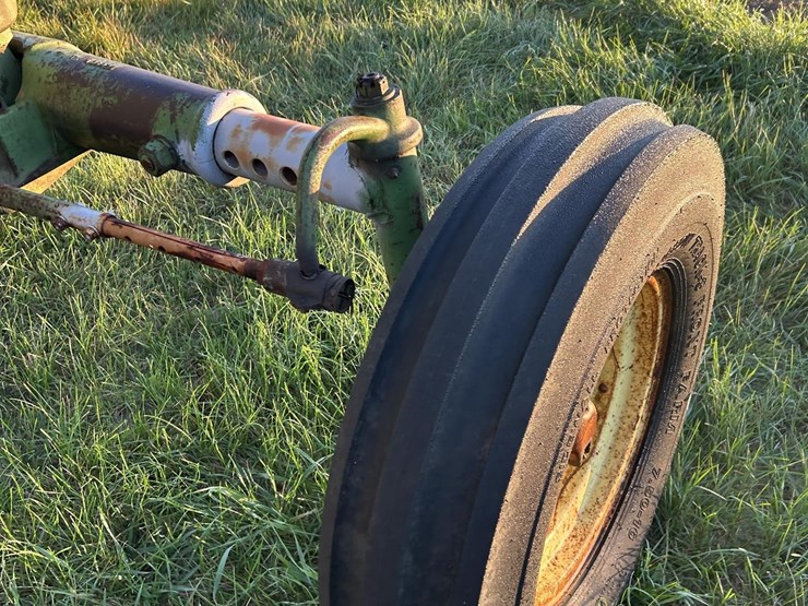john-deere-70-image-24