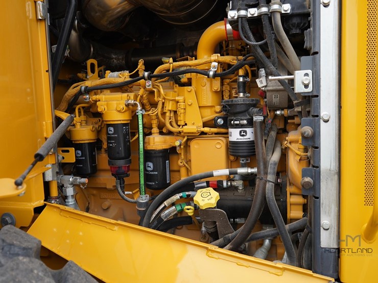 2024-deere-544-image-12