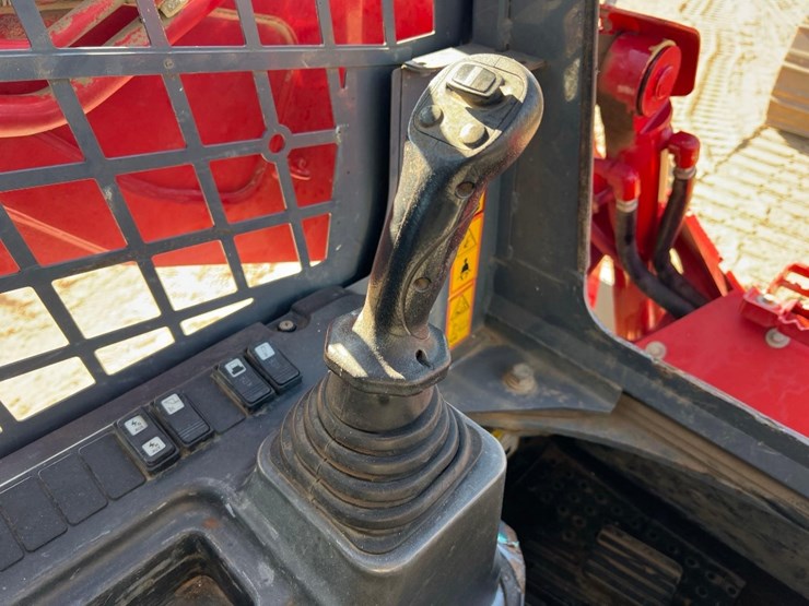 2022-takeuchi-tl12v2-image-29