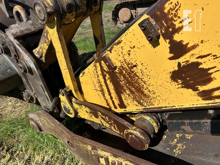 deere-200-lc-image-36