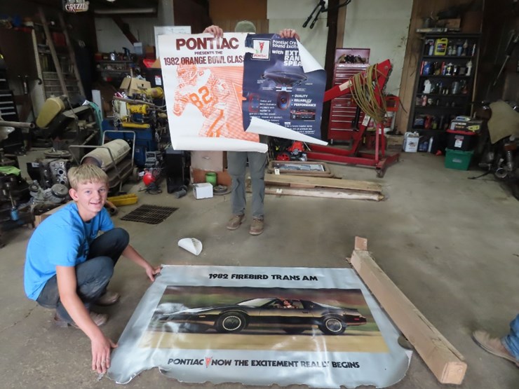 1982-pontiac-trans-am-nib-dealership-posters-image-1