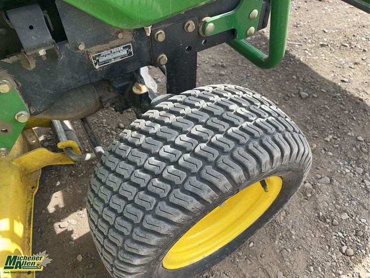 john-deere-2305-image-10