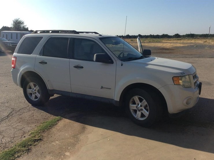 2011-ford-escape-image-4