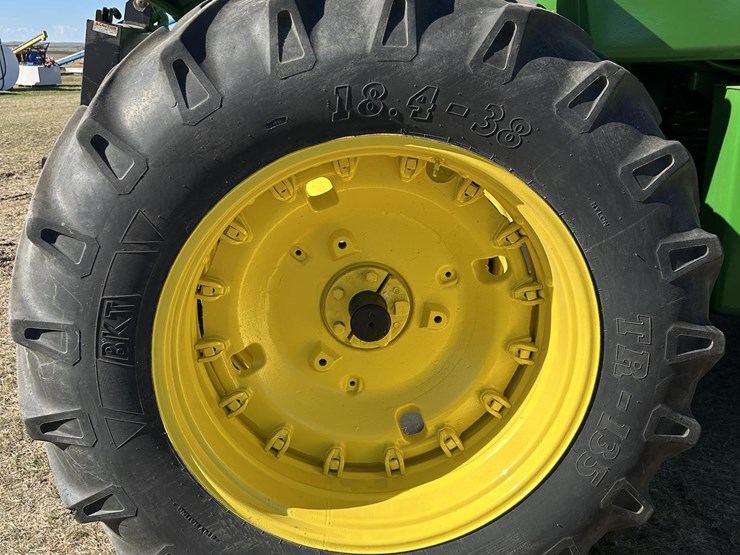 john-deere-8450-image-34