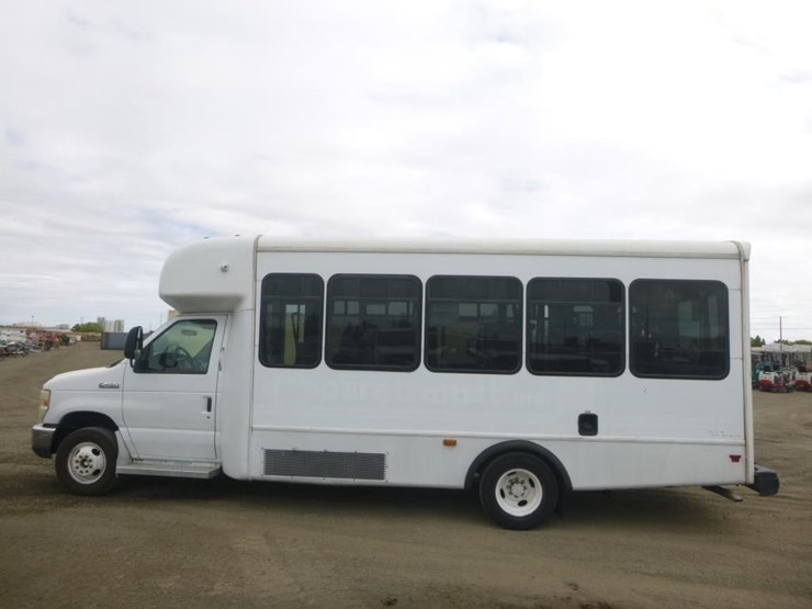 2008-ford-e450-image-5
