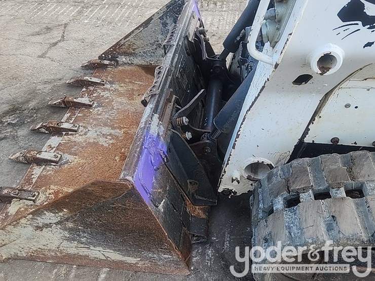 2020-bobcat-t590-image-12