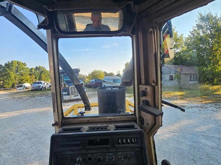 1999-caterpillar-517-image-23