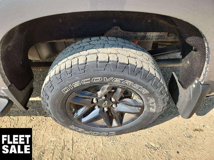 2021-chevrolet-silverado-1500-image-24
