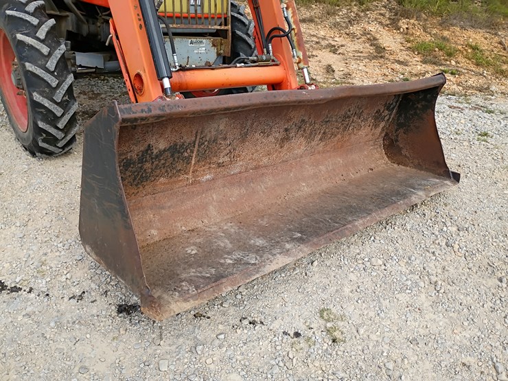 2004-kioti-dk65c-image-93