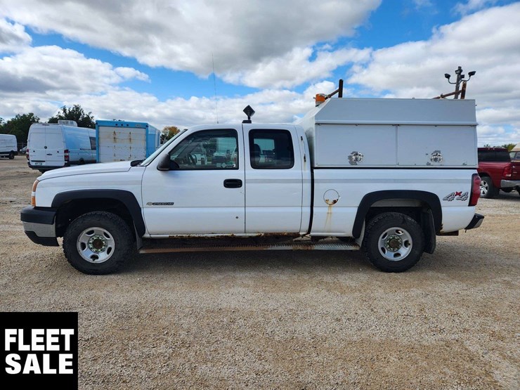 2007-chevrolet-silverado-2500hd-image-2