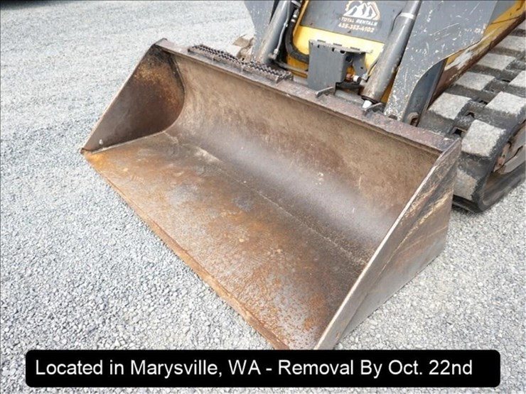 2016-deere-317g-image-26