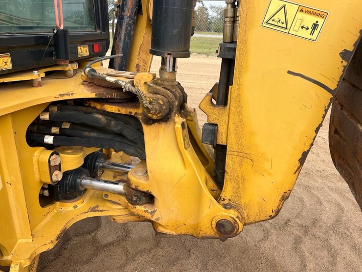 2015-caterpillar-420f-it-image-19