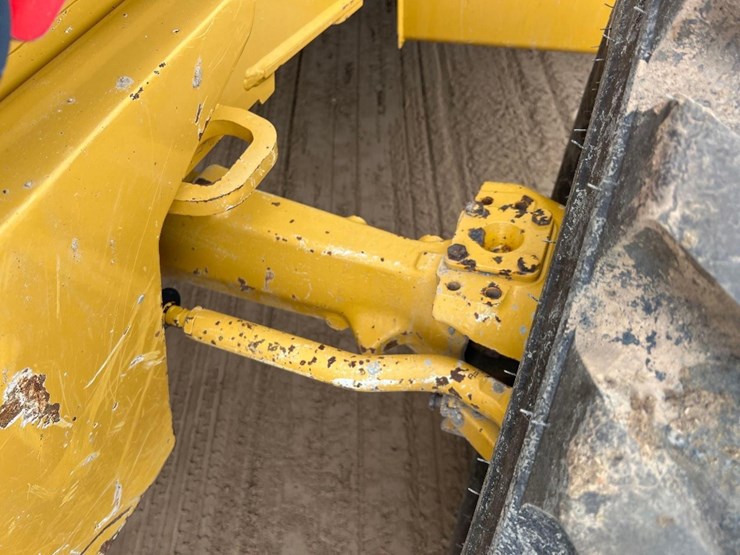 2017-deere-410l-image-15