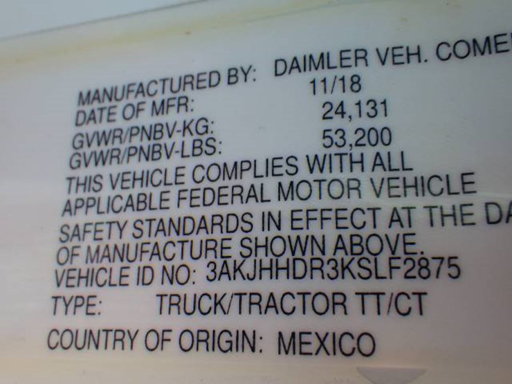 2019-freightliner-cascadia-126-image-12