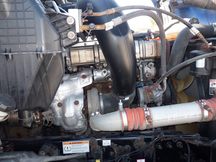 2021-freightliner-cascadia-126-image-17