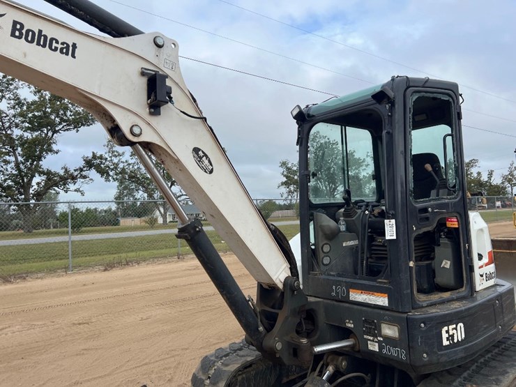 2019-bobcat-e50-image-23