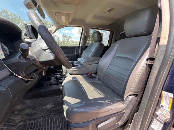 2015-dodge-ram-4500-image-32