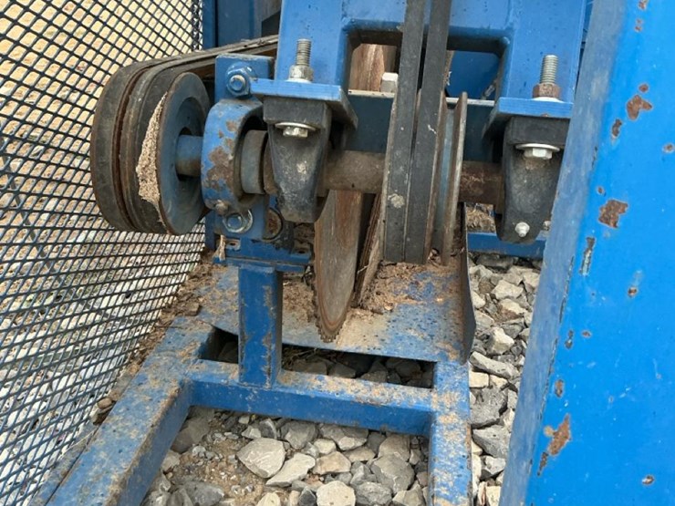 #136-•-2020-hershberger-slab-saw-image-33