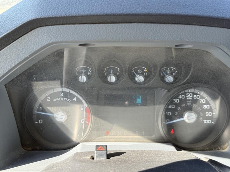 2011-ford-f450-xl-image-51