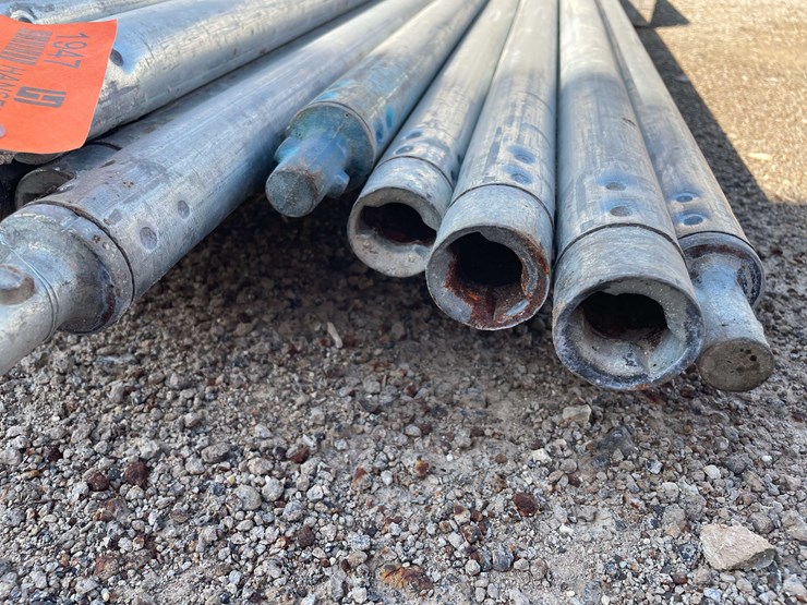 #1947-•-(16)-scaffold-tubes-with-end-fittings-image-4