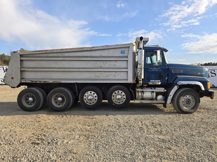 1997-mack-cl700-image-6