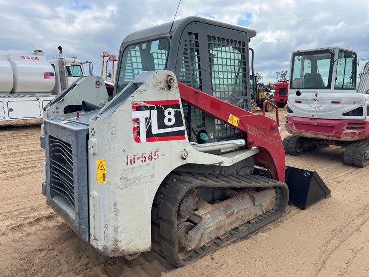 2019-takeuchi-tl8-image-4