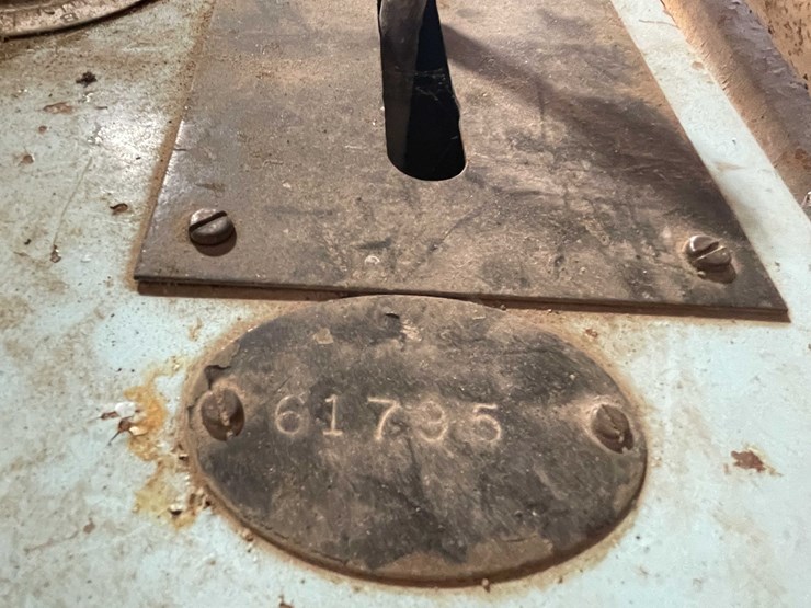 #1935-•-target-concrete-road-saw-image-12
