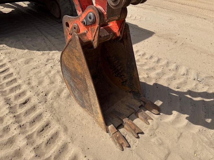 2006-kubota-kx71-3-image-23