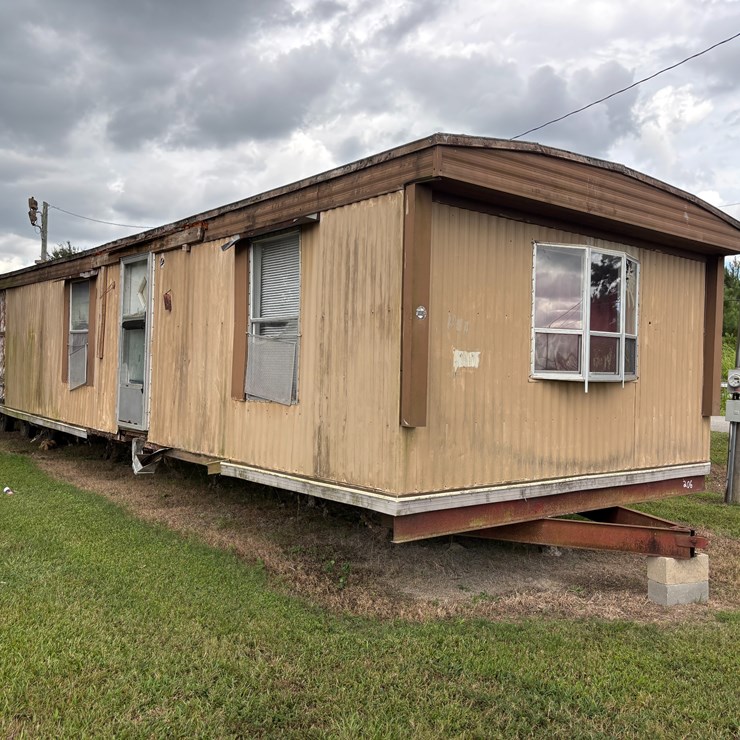 #206 • MOBILE HOME