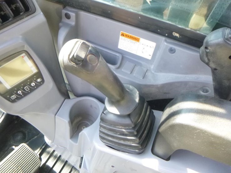 2017-kubota-kx080-image-24