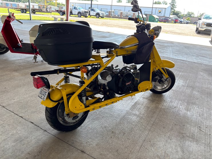 #222-•-2019-cushman-ii-scooter-image-3