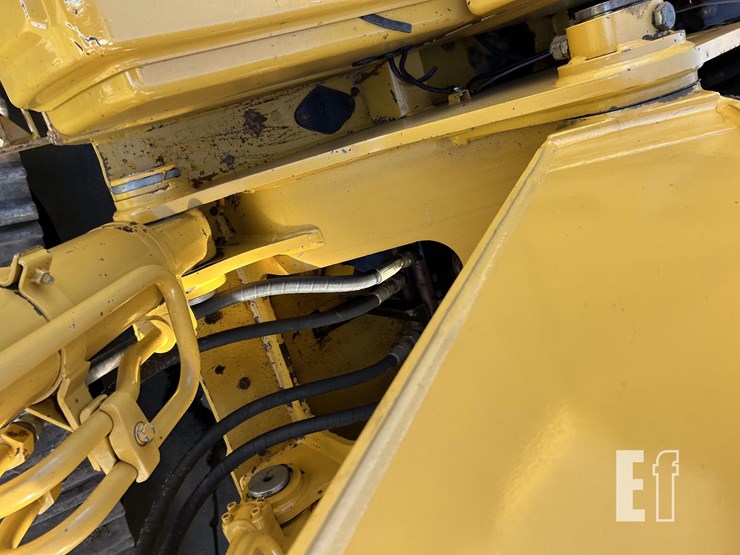 deere-200-lc-image-71