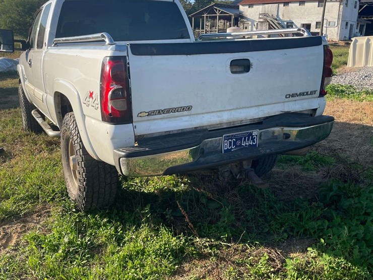 2003-chevrolet-2500-image-11