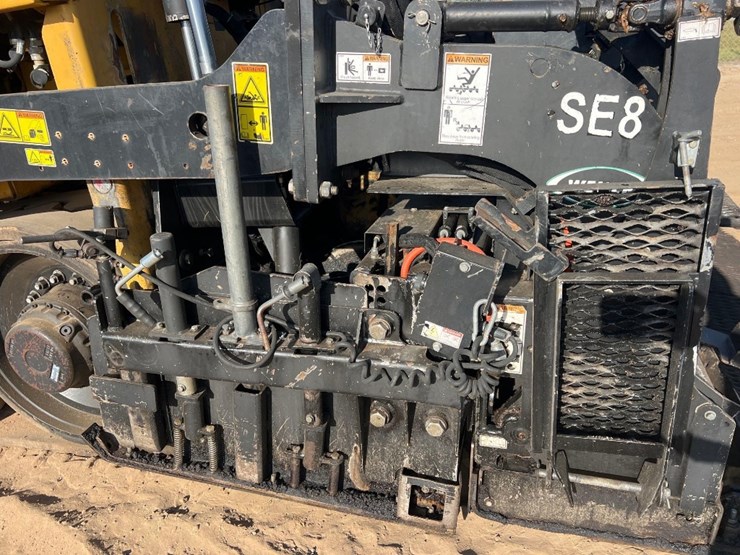 2017-caterpillar-ap-555f-image-22