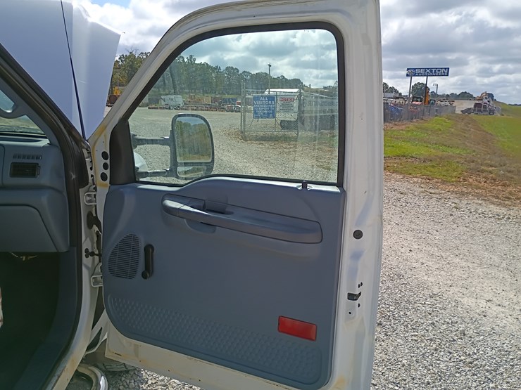 1999-ford-f450-image-31