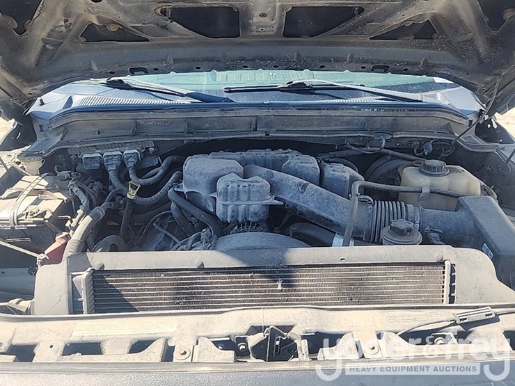 2015-ford-f250-xl-image-15