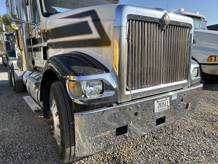 2007-international-9900i-image-11