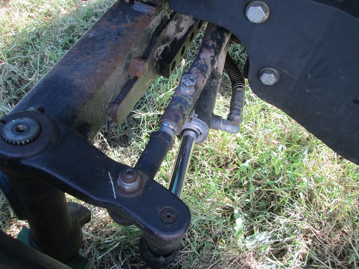 2001-john-deere-5205-image-31